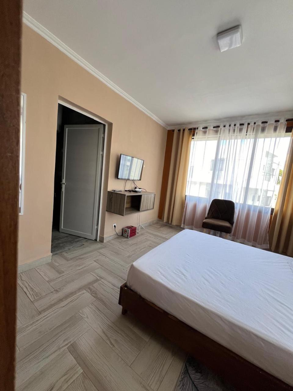 Guest House Nohfy Antananarivo Exterior foto